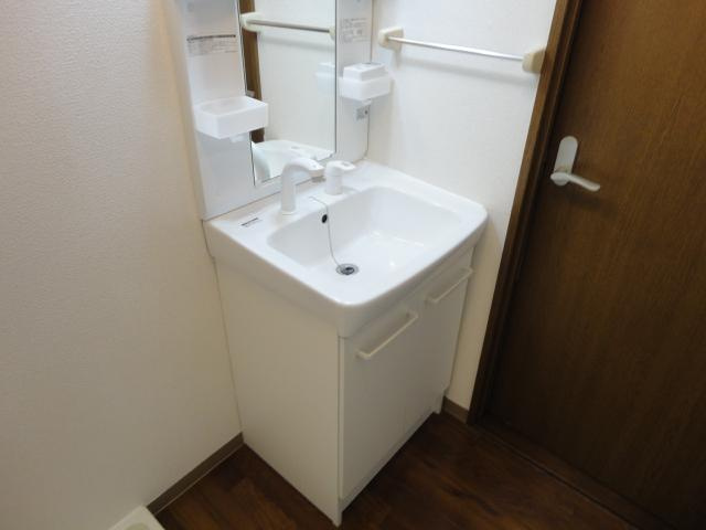 インタールナハイム【洗面所】洗髪洗面化粧台