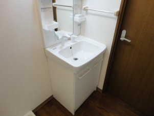 インタールナハイム【洗面所】洗髪洗面化粧台