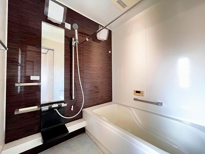 清須市春日上須ケ田　二世帯住宅【浴室】