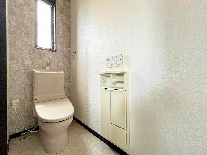 清須市春日上須ケ田　二世帯住宅【トイレ】