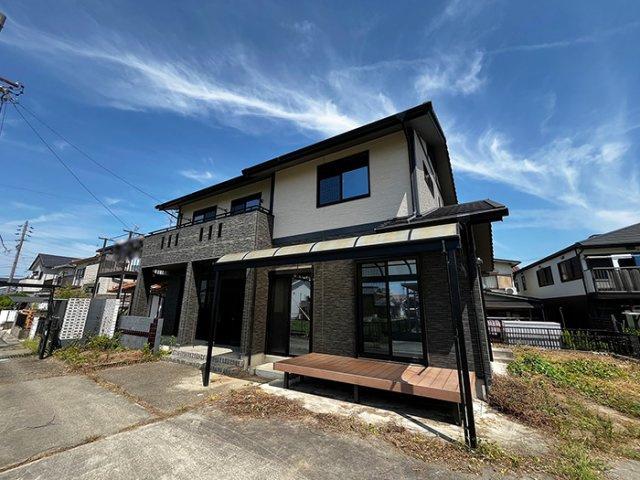 清須市春日上須ケ田　二世帯住宅【外観】