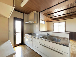 清須市春日上須ケ田　二世帯住宅【キッチン】