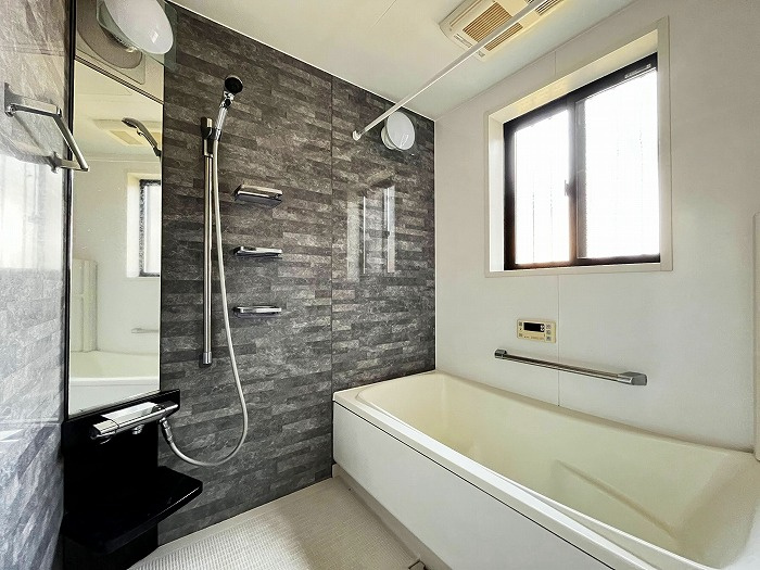 清須市春日上須ケ田　二世帯住宅【浴室】