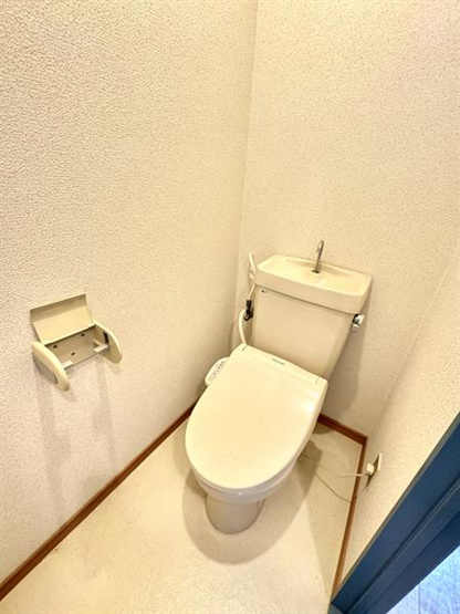 ウォシュレット付いてます