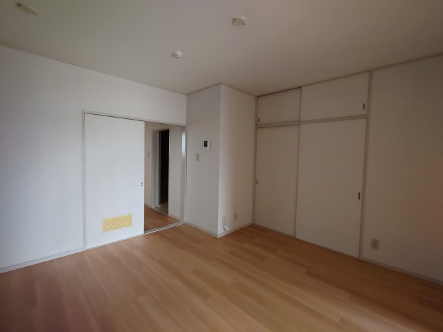 細井ビル【居間・リビング】