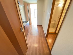 アンセスター兵庫北【内装】廊下