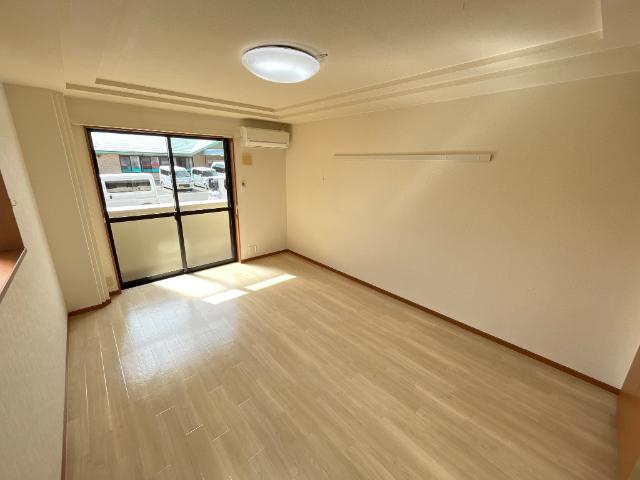 アンセスター兵庫北【内装】室内