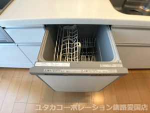釧路町昆布森1丁目25-1売家【設備】お皿洗い食洗器付きで家事の負担も軽減☆