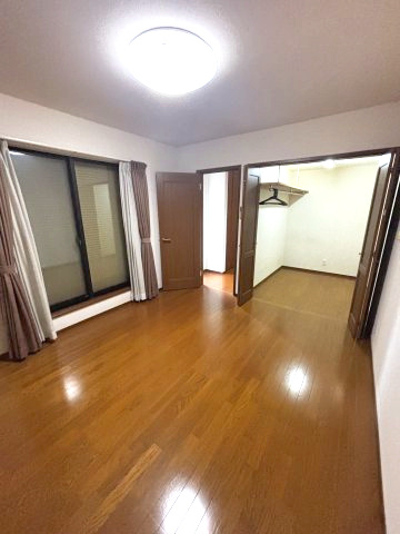 野洲市冨波乙の中古一戸建【居間・リビング】