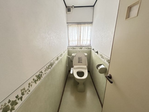 白金町売家【トイレ】トイレは２か所あります！！
