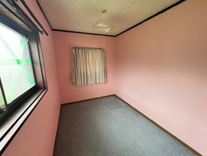 白金町売家【洋室】洋室の奥の部分となります！！