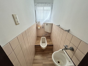 白金町売家【トイレ】トイレは２か所設置されています！！