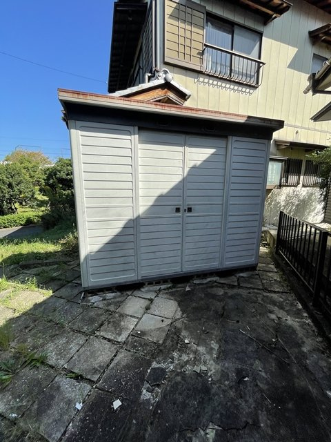 陶元町南坂上公園前貸家【その他】物置