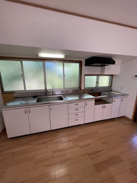 陶元町南坂上公園前貸家【キッチン】