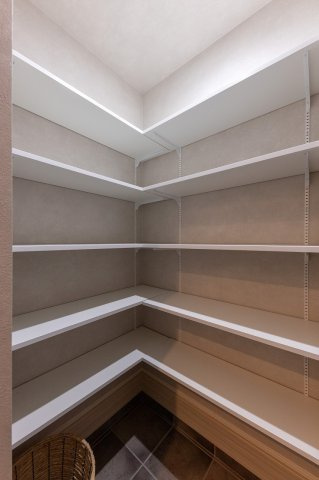 江南市高屋町北上【収納】