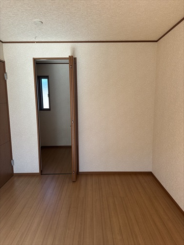 佐野市高萩町【洋室】2F