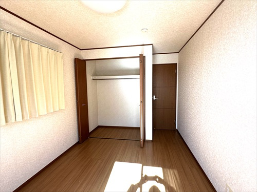 佐野市高萩町【洋室】2F