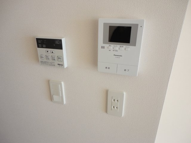 グレイシャス【内装】カメラ付インターホン