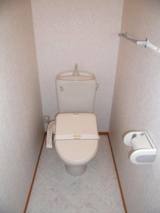 羽生市大字藤井上組のアパート【トイレ】