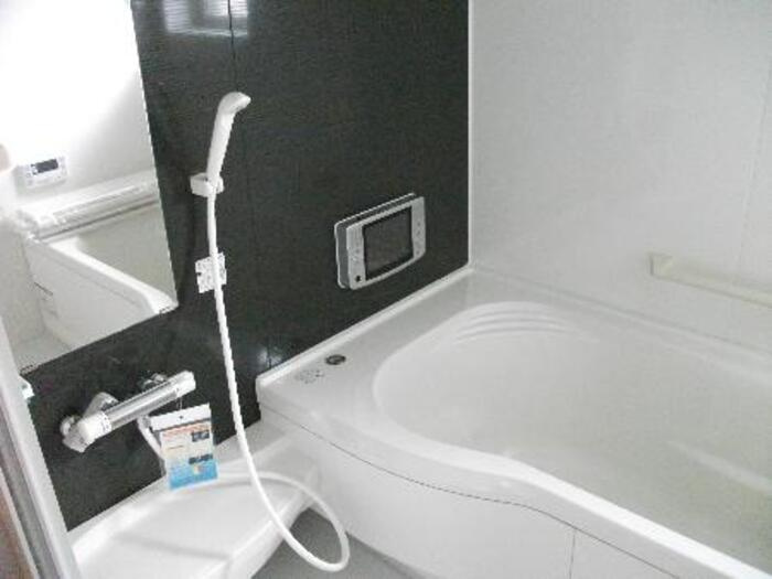 羽生市南３丁目のアパート【浴室】