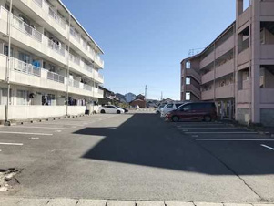 Oasis  Makino【駐車場】駐車場