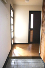 つくば市花畑１丁目のマンション【玄関】毎日通る玄関はこちらです