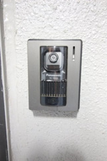 つくば市花畑１丁目のマンション【セキュリティ】来訪者の確認はモニター付きインターホン