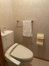 足柄下郡湯河原町宮上の中古一戸建【トイレ】１階トイレ