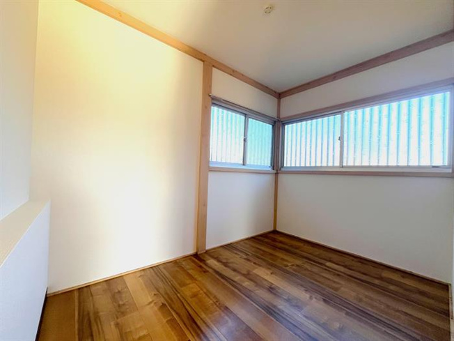 キッチン横に収納あります！