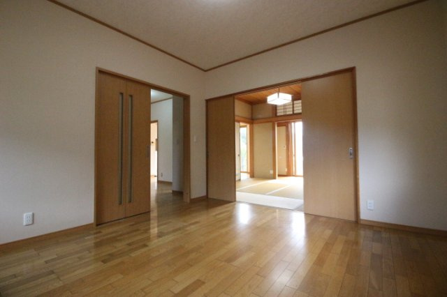 稲敷月出里【洋室】使い勝手のいい洋室です