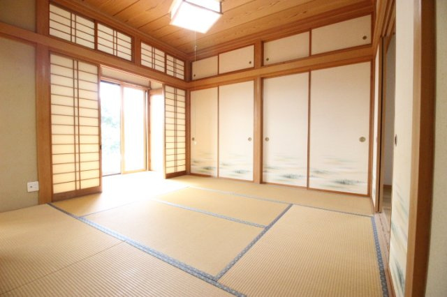 稲敷月出里【和室】柔らかい畳が心地よい和室