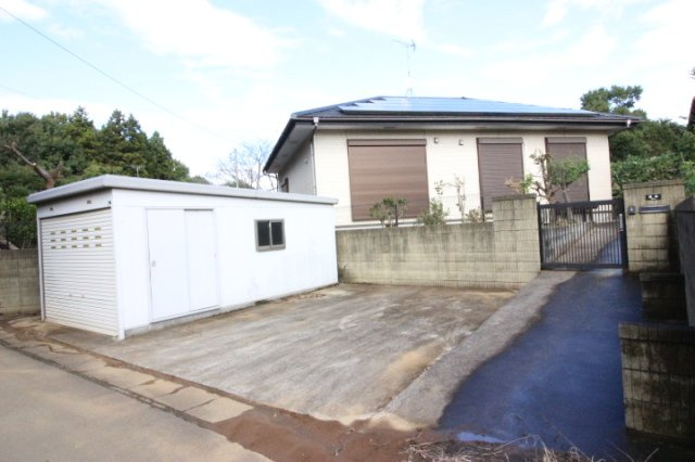 稲敷月出里【前面道路含む現地写真】前面道路含む現地写真です