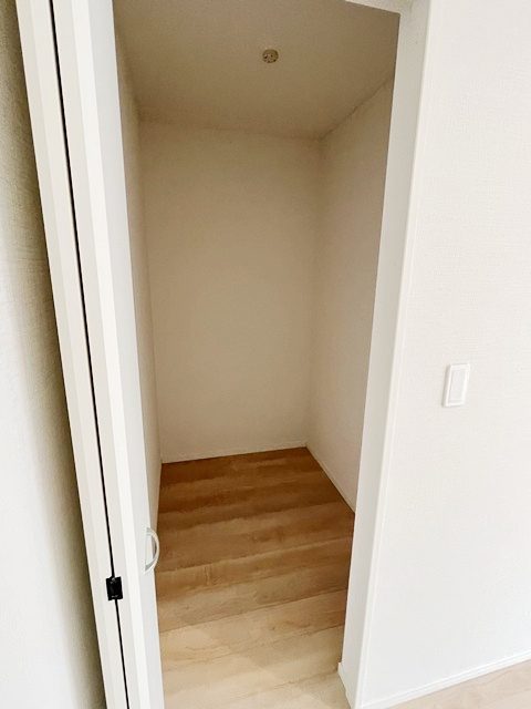 御嵩町中第3【収納】ウォークインクローゼット