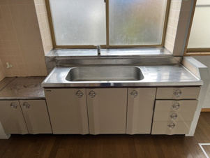 横手市平鹿町浅舞字浅舞【キッチン】