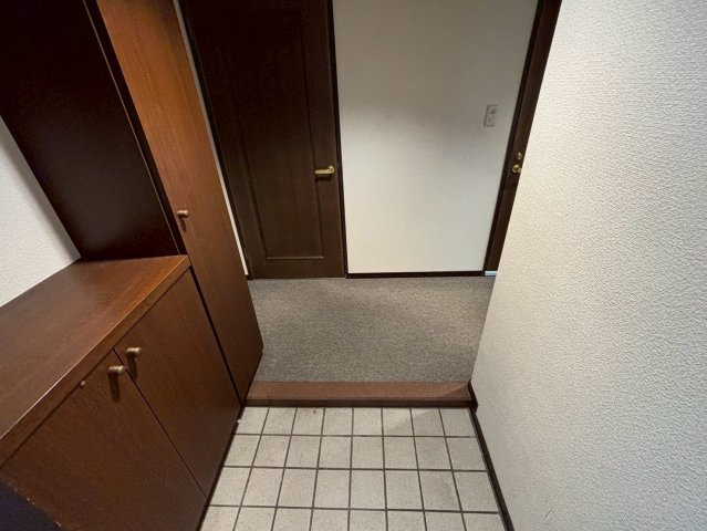 エスポア江南Ⅱ【玄関】