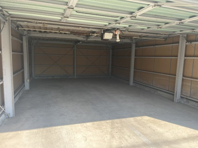 江南市古知野町日の出68番地倉庫ガレージ【内装】