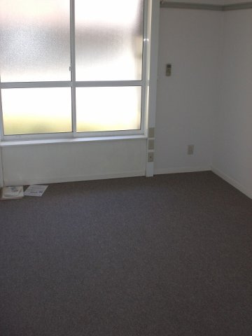 レオパレス幸【居間・リビング】