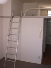 レオパレス幸【居間・リビング】