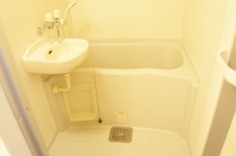 レオパレス幸【浴室】