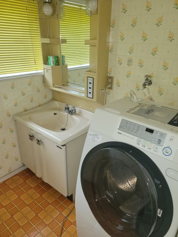 箱清水一丁目中古住宅【独立洗面台】