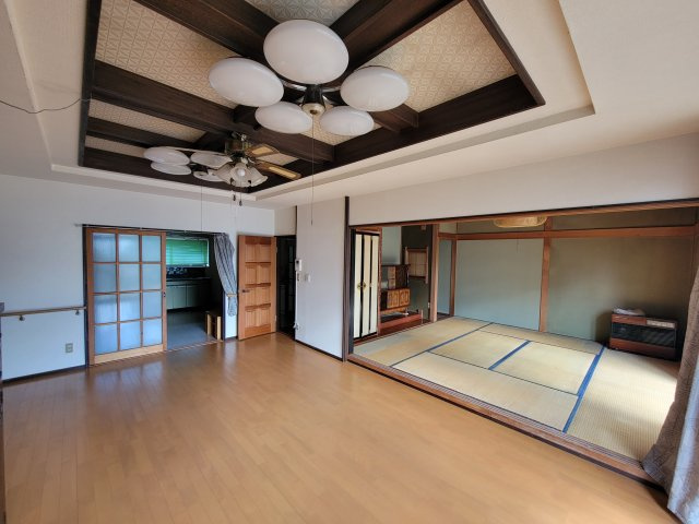 箱清水一丁目中古住宅【洋室】