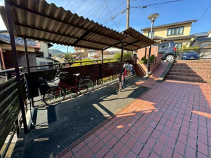 山科区御陵封ジ山町（日ノ岡グリーンテラス）【共有部分】駐輪スペースあり