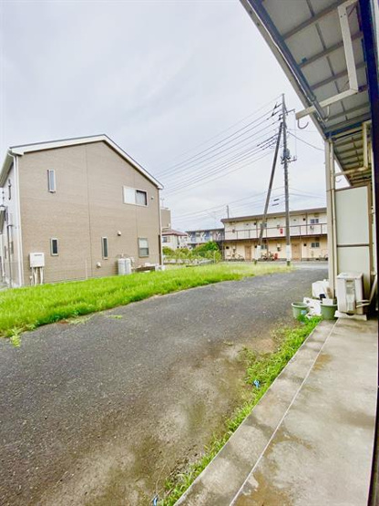 1階はバルコニーありません。