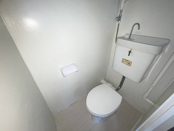 ビレッジハウス杉焼1号棟【トイレ】ビレッジハウスの同一物件・同一タイプの間取りの写真です