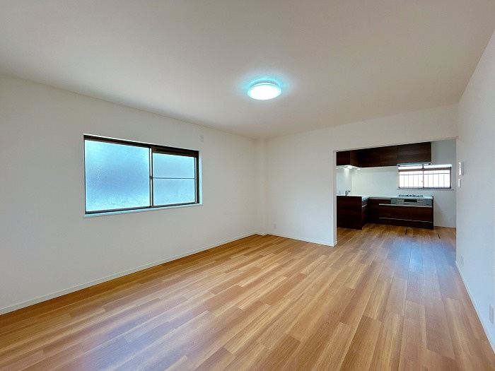 清須市西市場一丁目　中古戸建【独立洗面台】