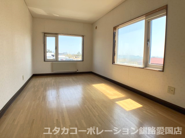 厚岸町門静2丁目売家【洋室】