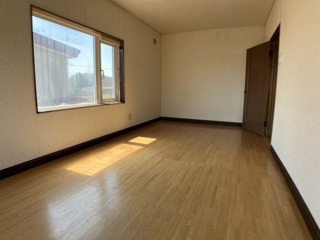 厚岸町門静2丁目売家【洋室】
