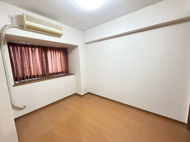 コアマンション山上倶楽部【洋室】北側洋室の写真です！