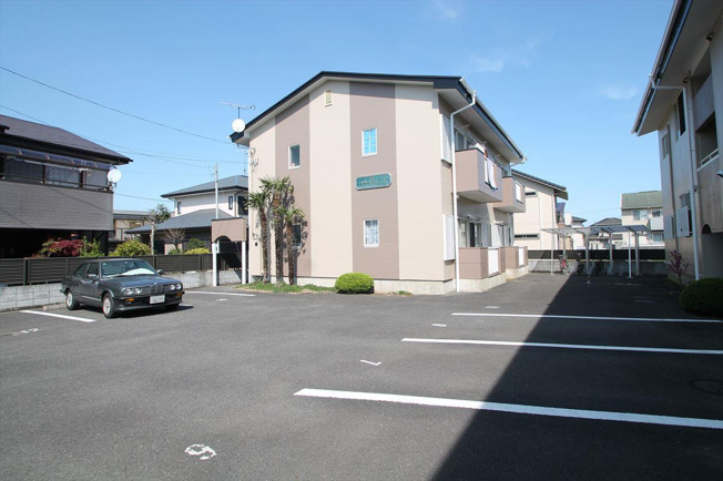 敷地が広いので駐車しやすいです☆