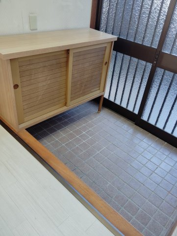 緑1丁目貸家【玄関】